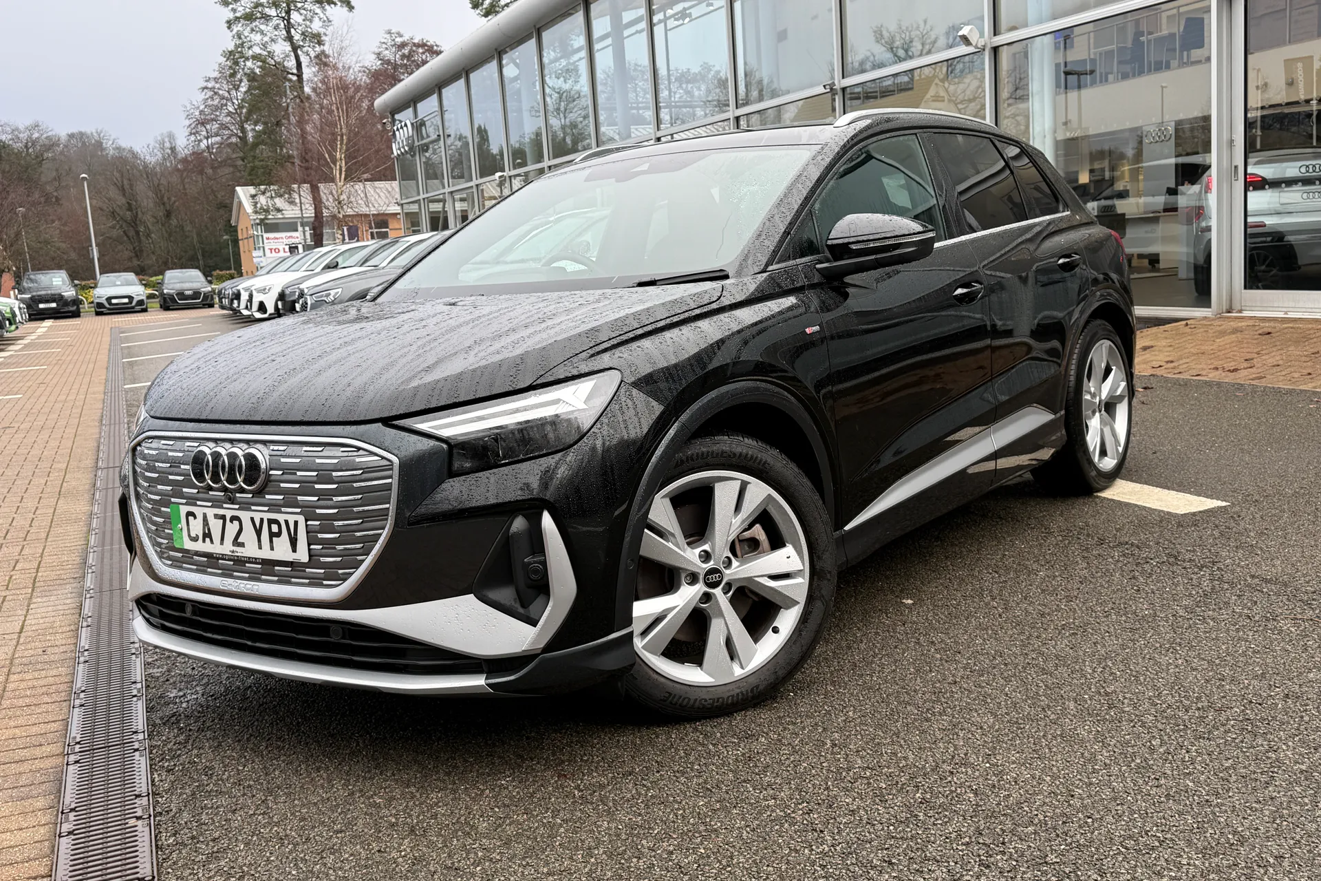 Audi Q4 thumbnail image number 18