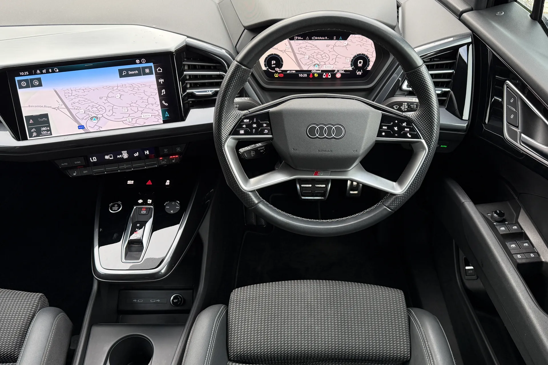 Audi Q4 thumbnail image number 5