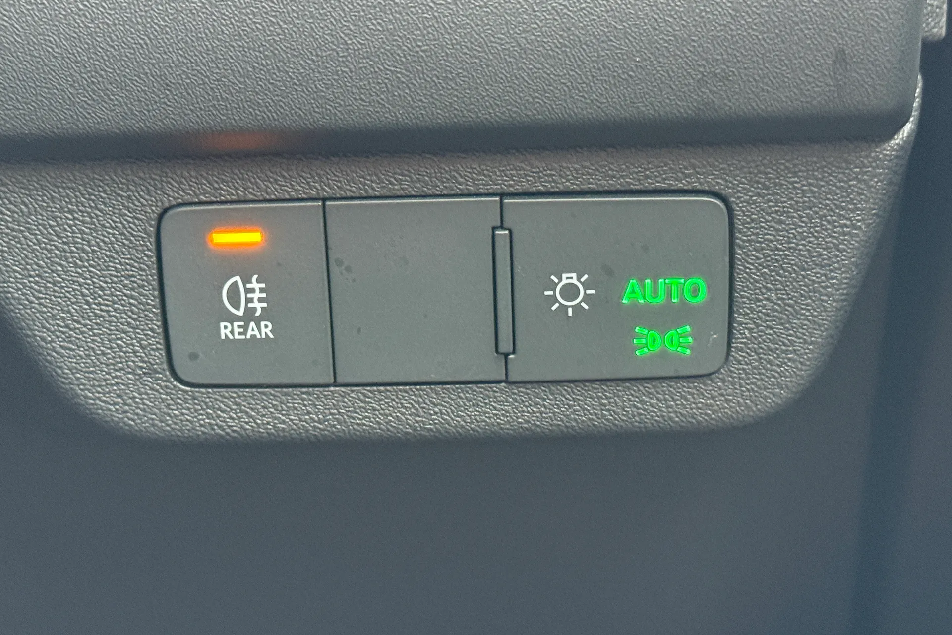 Audi Q4 thumbnail image number 66