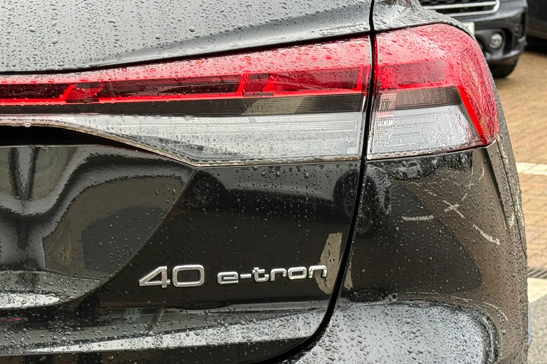 Audi Q4 thumbnail image number 26