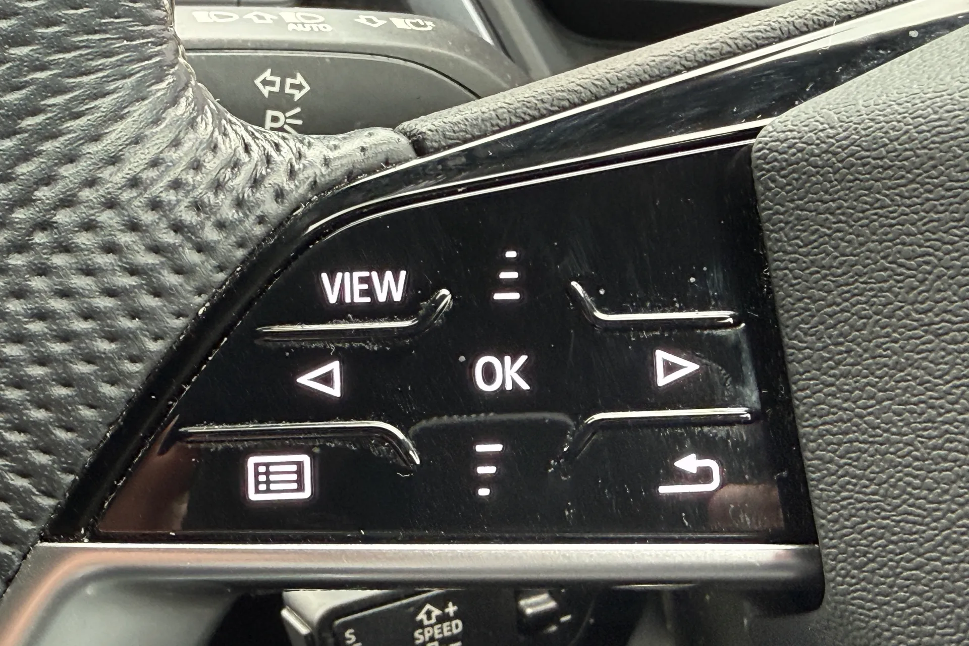 Audi Q4 thumbnail image number 59