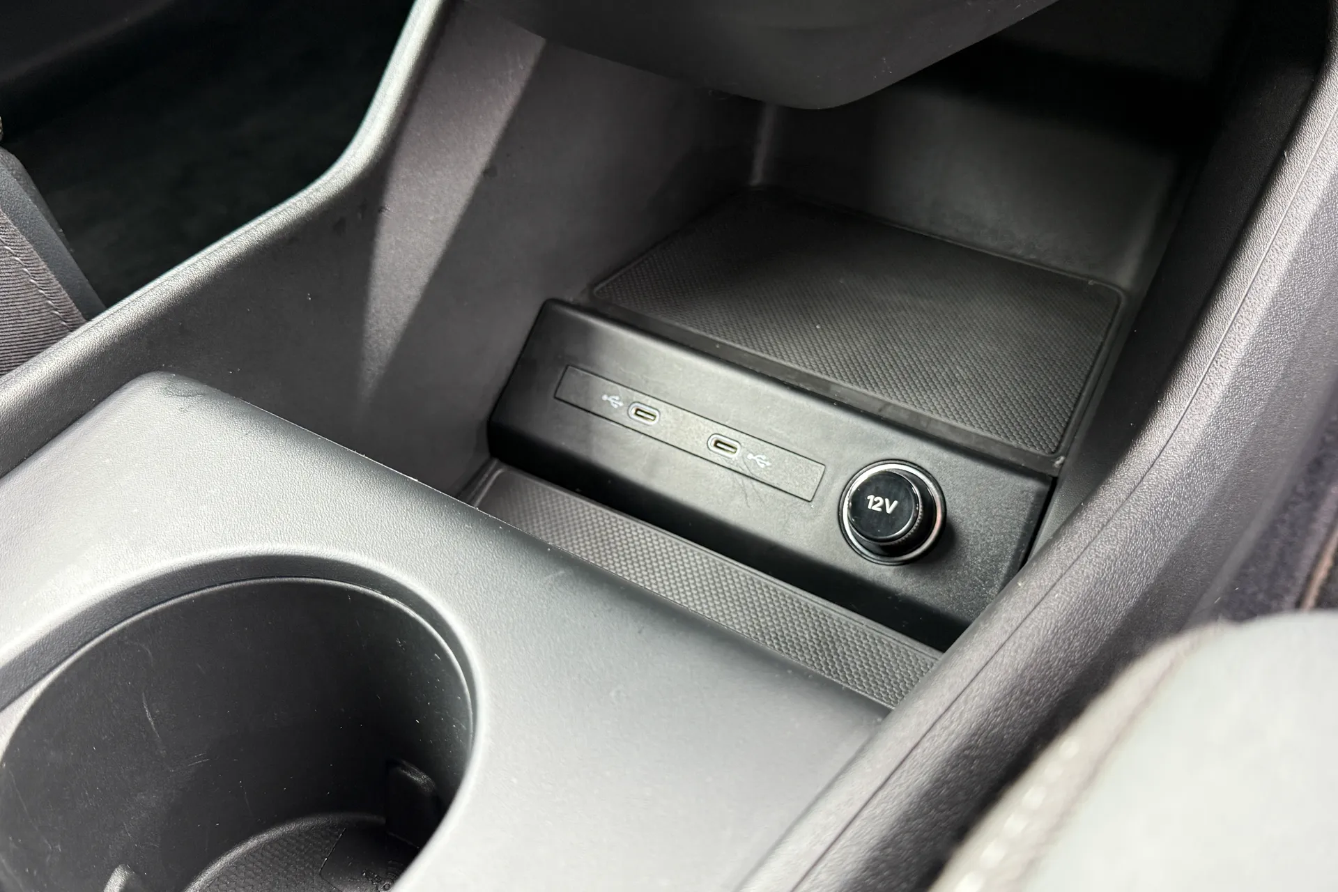 Audi Q4 thumbnail image number 49