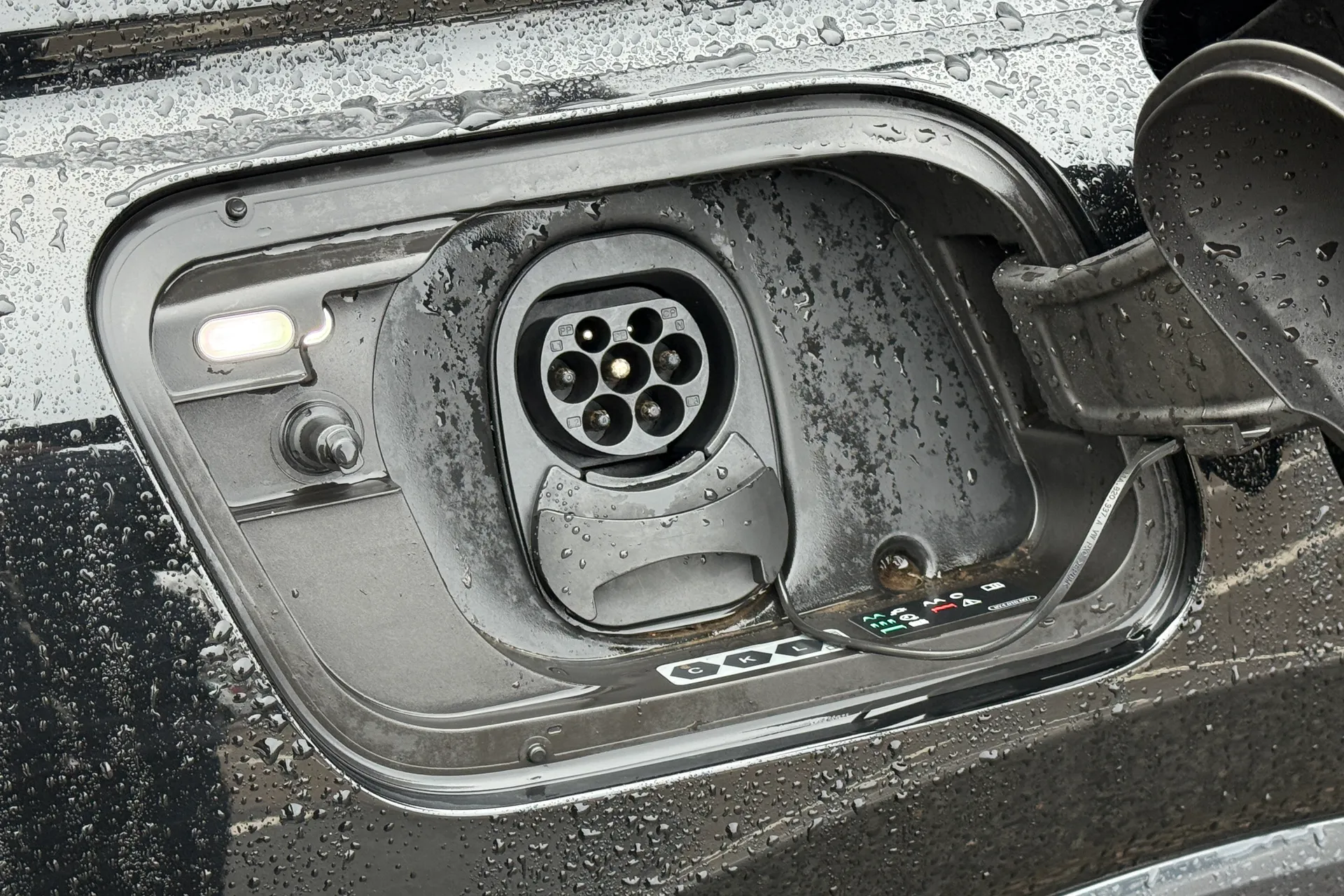 Audi Q4 thumbnail image number 37