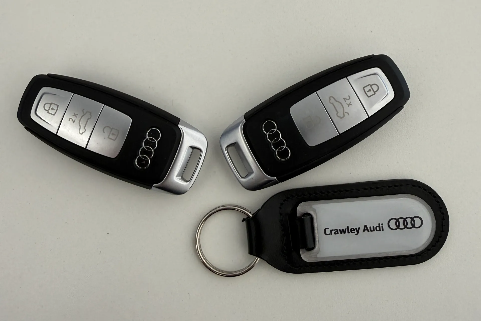 Audi Q4 thumbnail image number 4