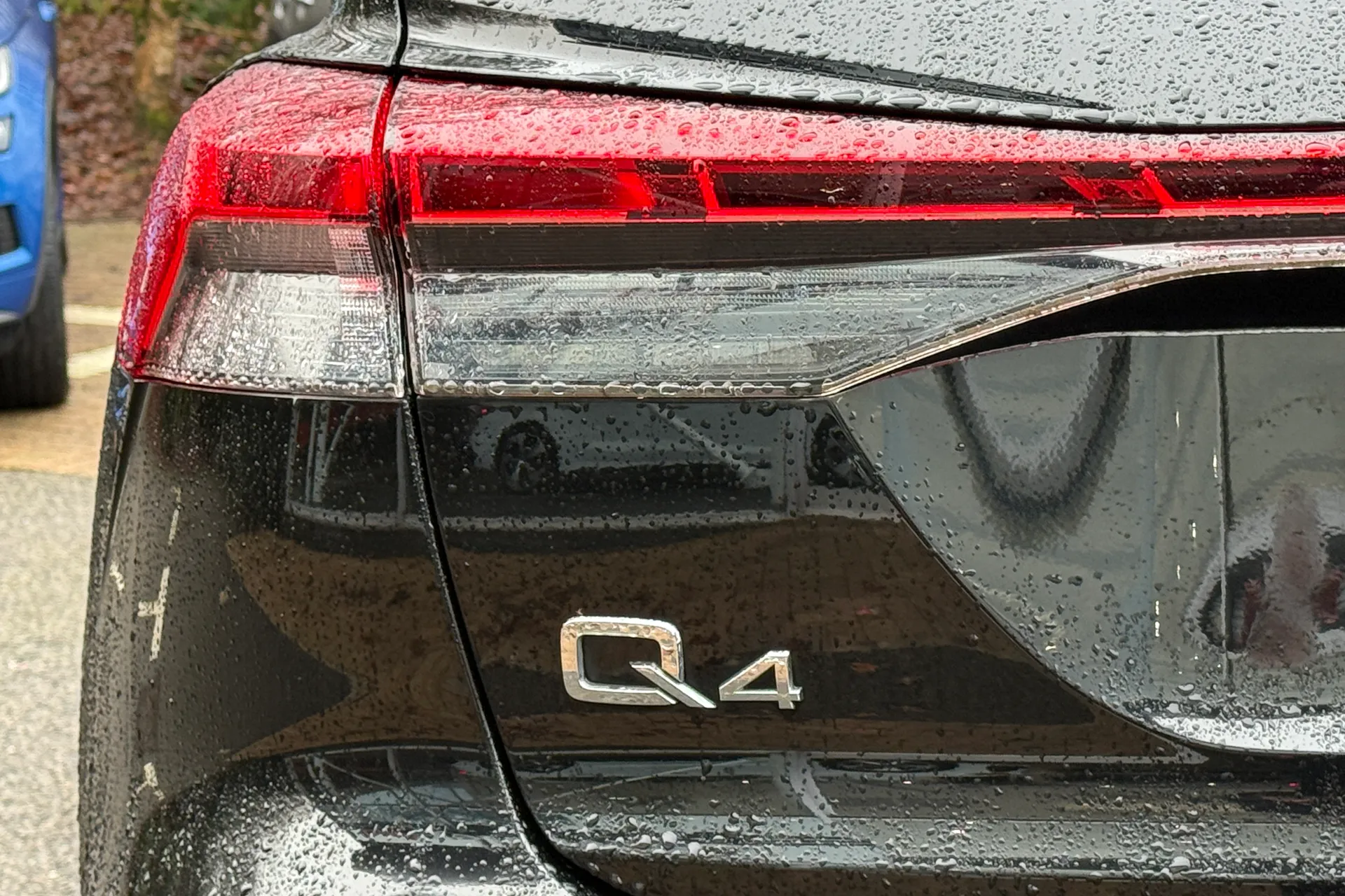 Audi Q4 thumbnail image number 25