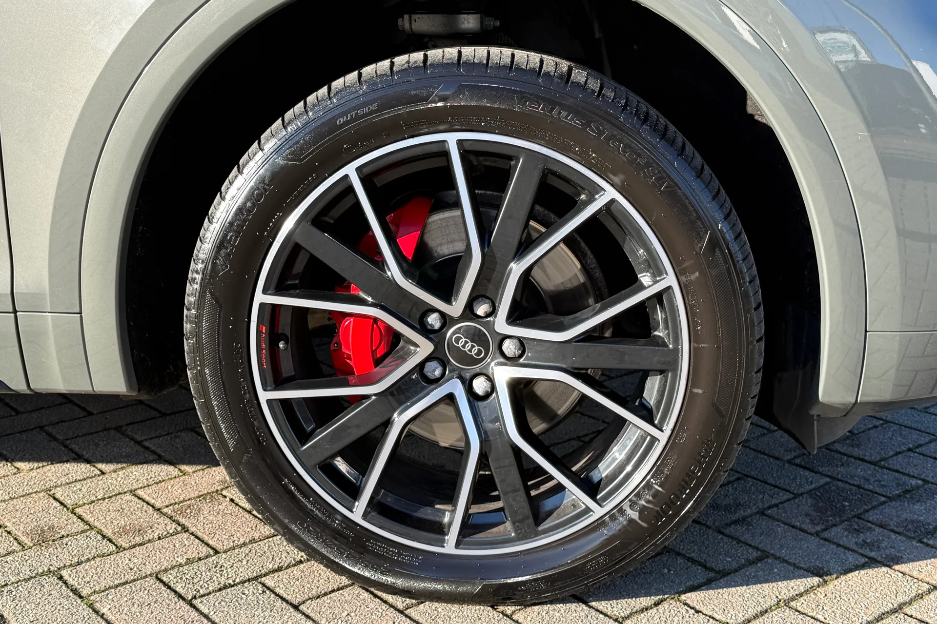 Audi Q5 thumbnail image number 48