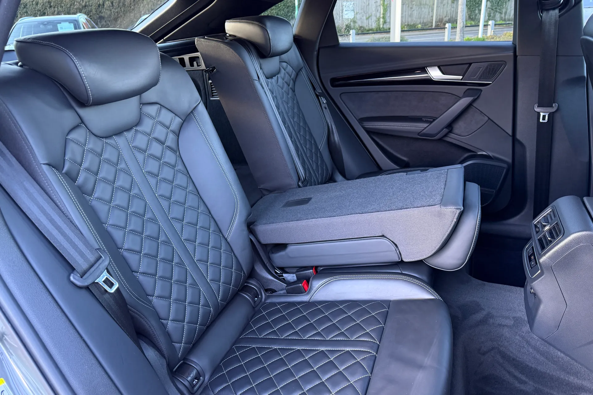 Audi Q5 thumbnail image number 46