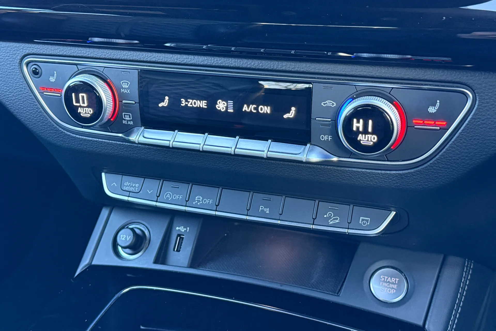 Audi Q5 thumbnail image number 15