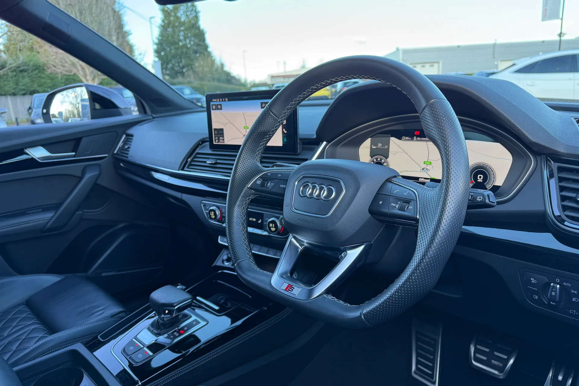 Audi Q5 thumbnail image number 27