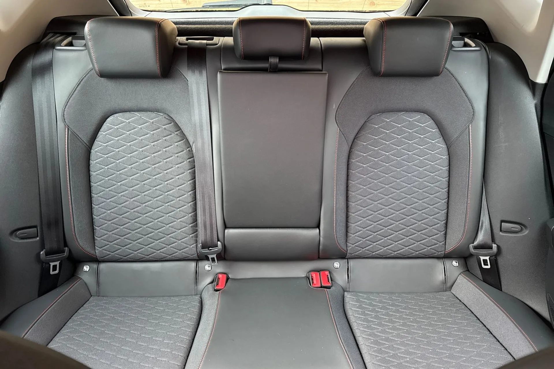 SEAT LEON thumbnail image number 33