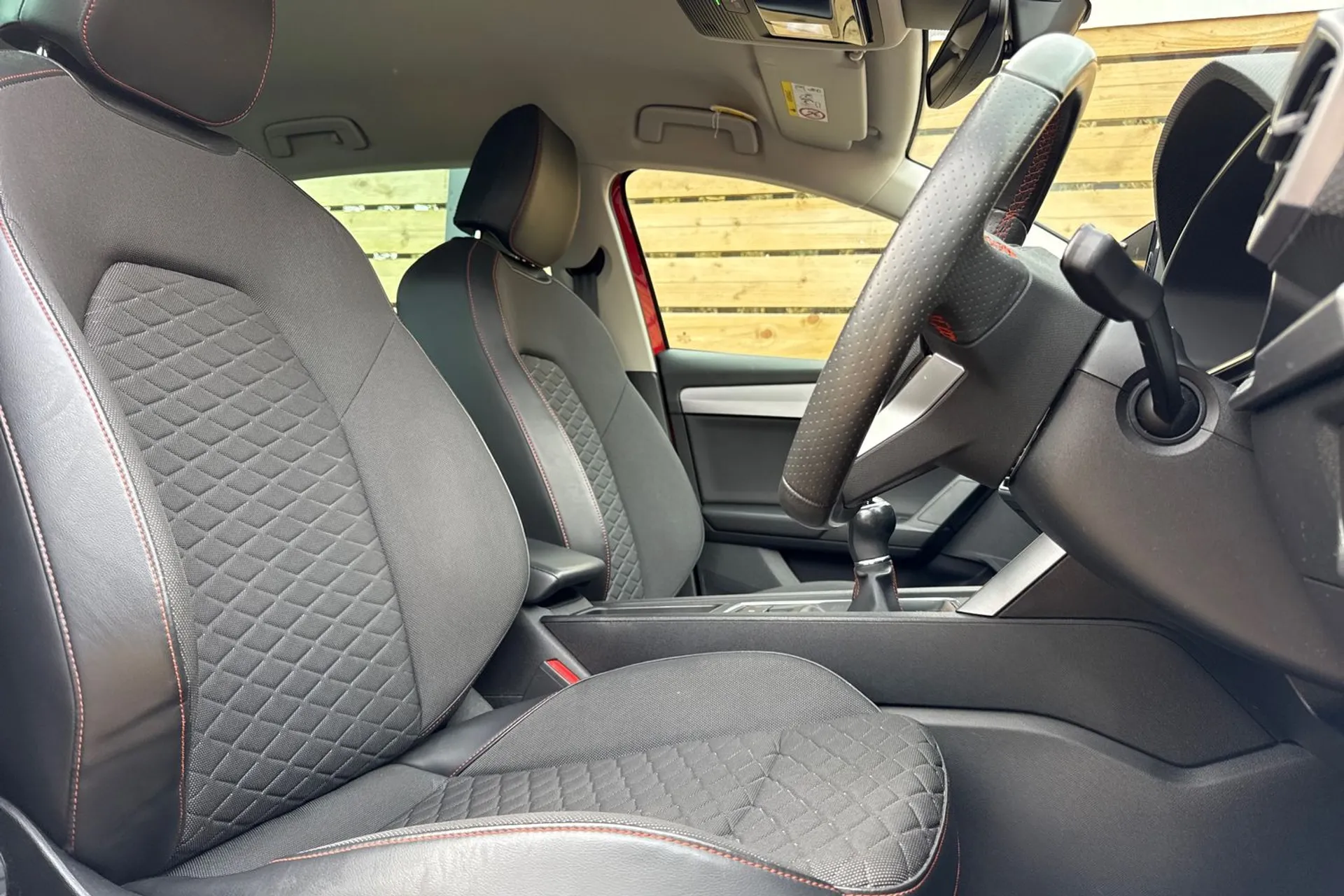 SEAT LEON thumbnail image number 27