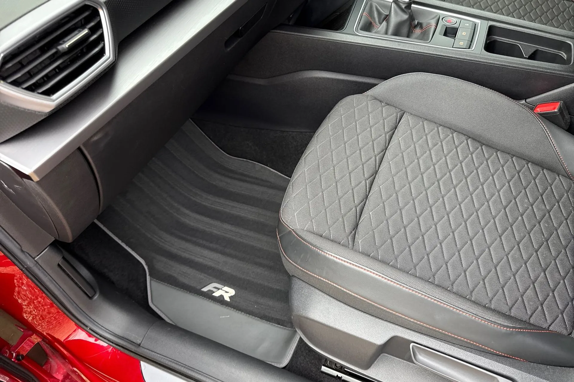 SEAT LEON thumbnail image number 47