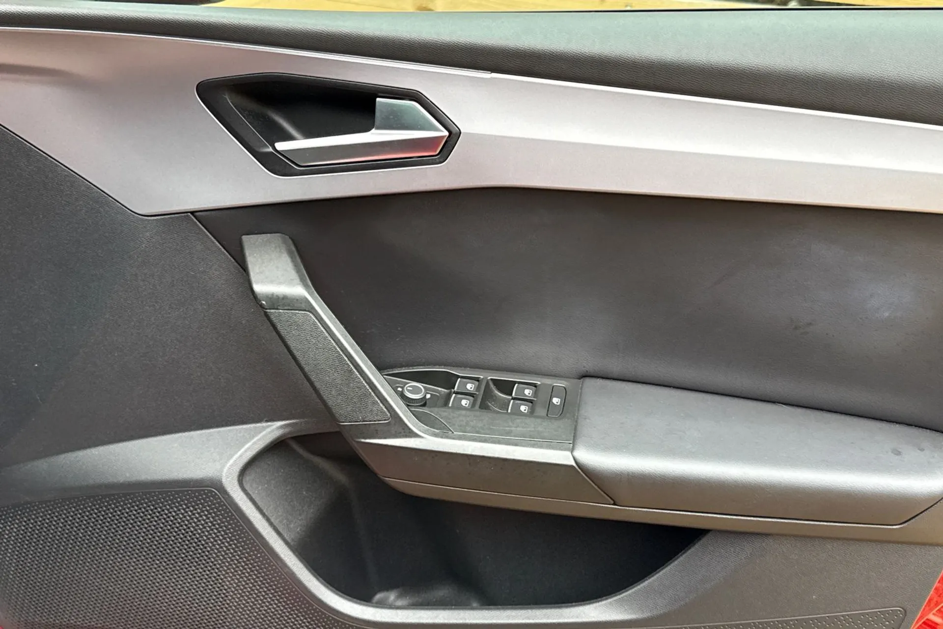 SEAT LEON thumbnail image number 41