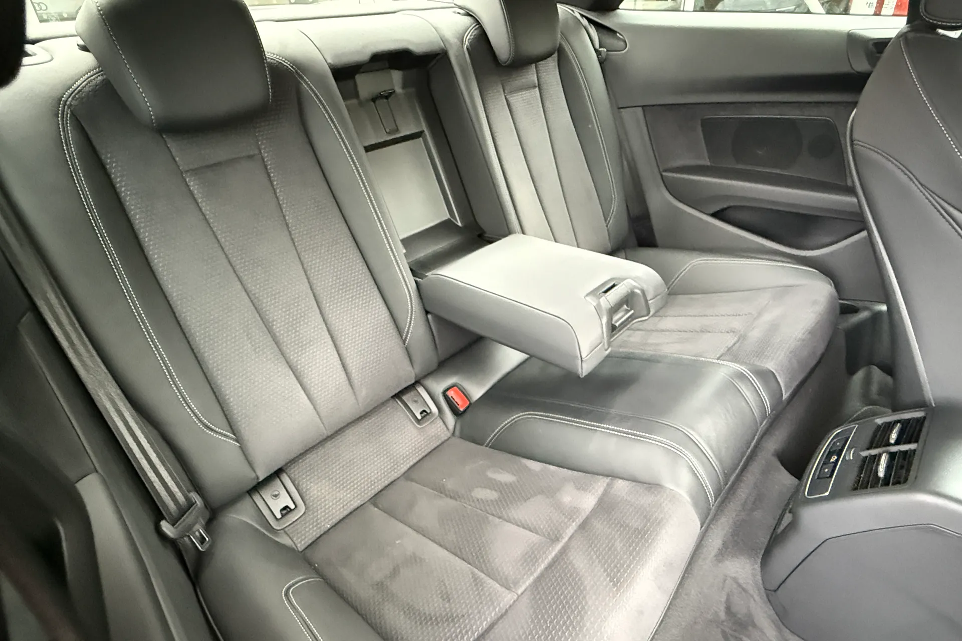 Audi A5 thumbnail image number 26