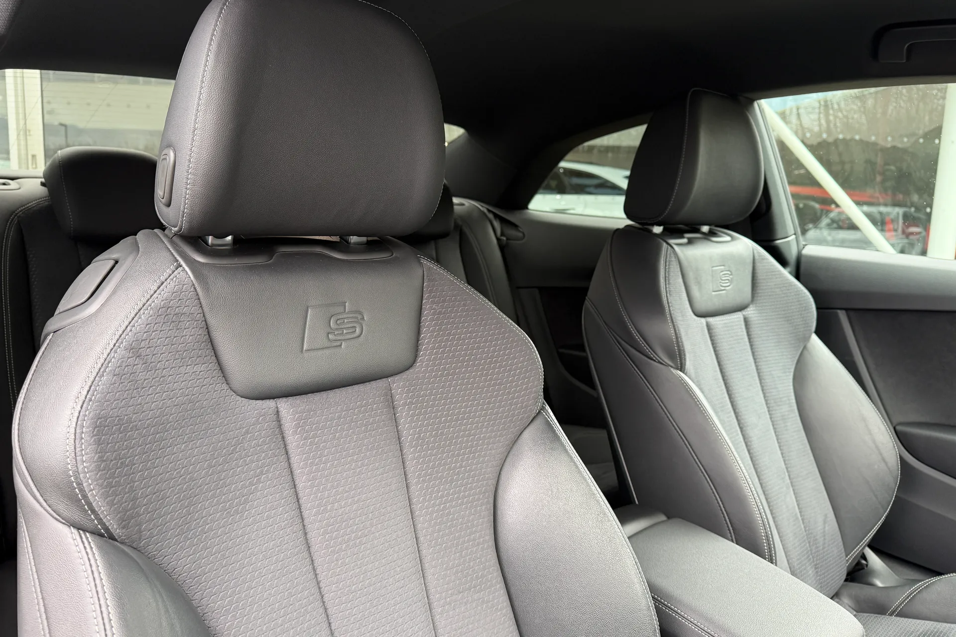 Audi A5 thumbnail image number 45