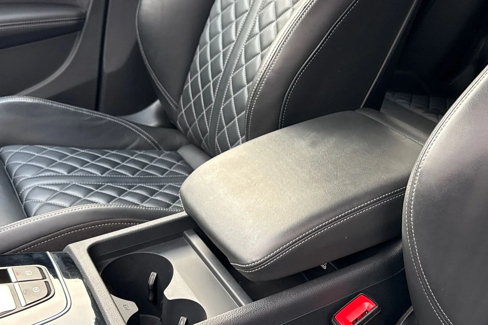 Audi Q5 thumbnail image number 28