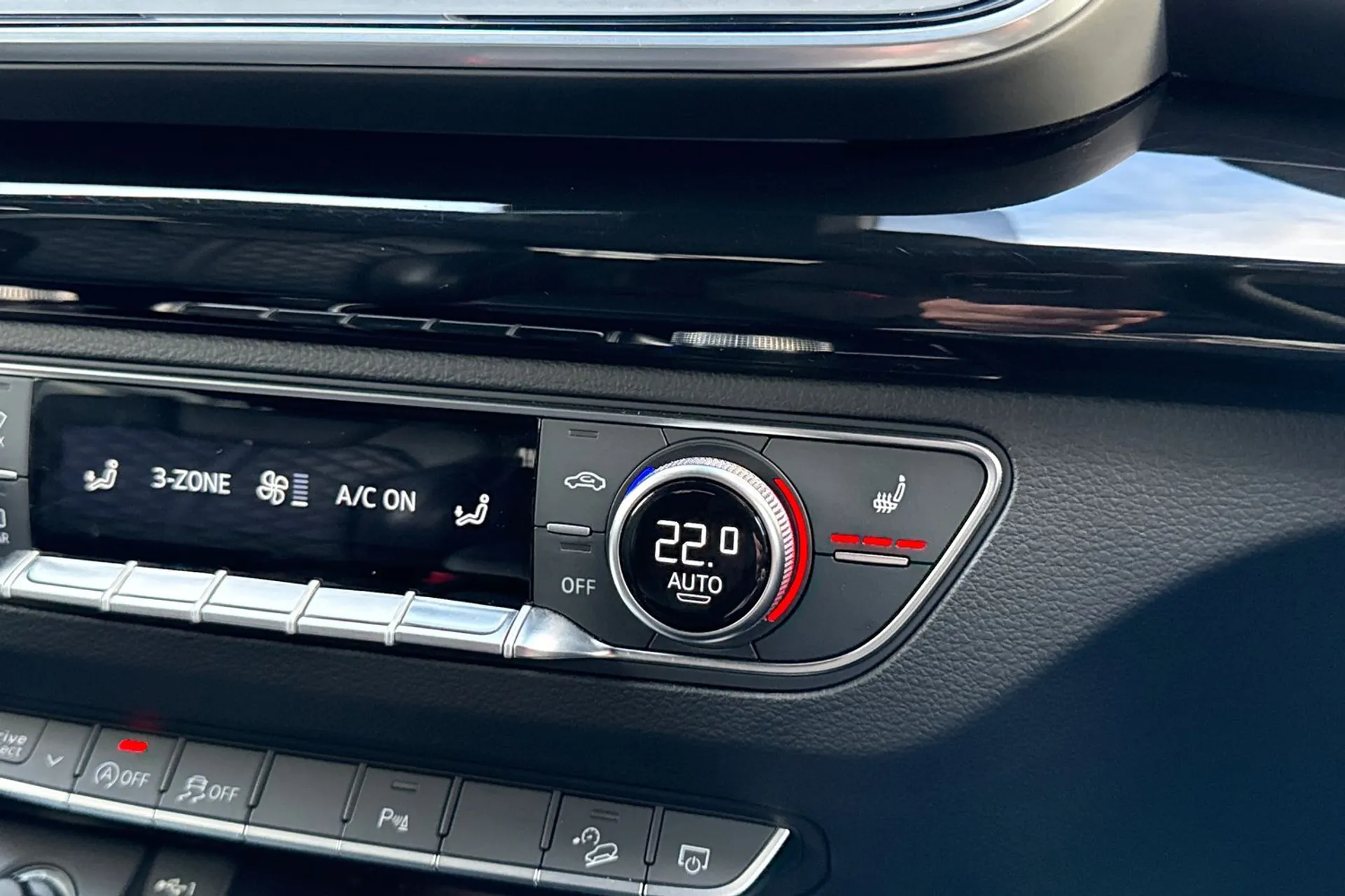 Audi Q5 thumbnail image number 17