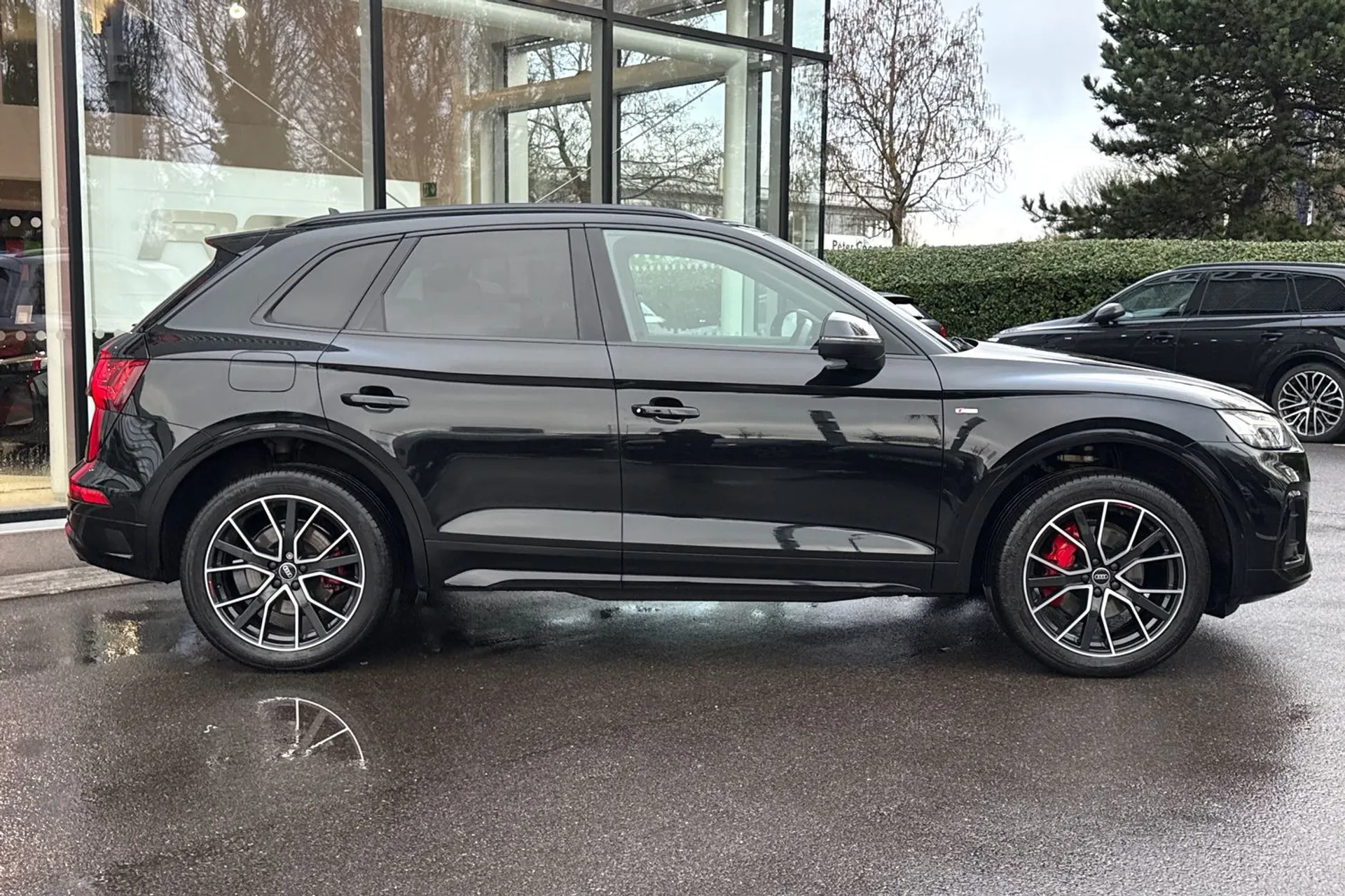 Audi Q5 thumbnail image number 2