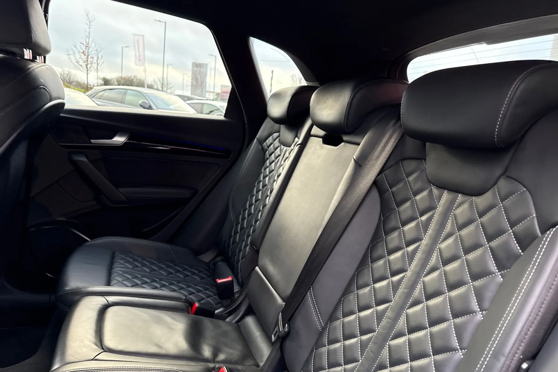 Audi Q5 thumbnail image number 46