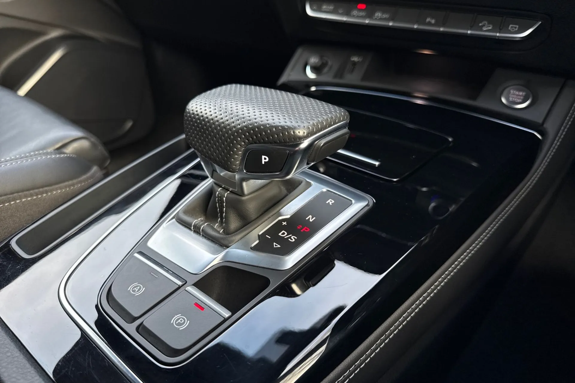 Audi Q5 thumbnail image number 13