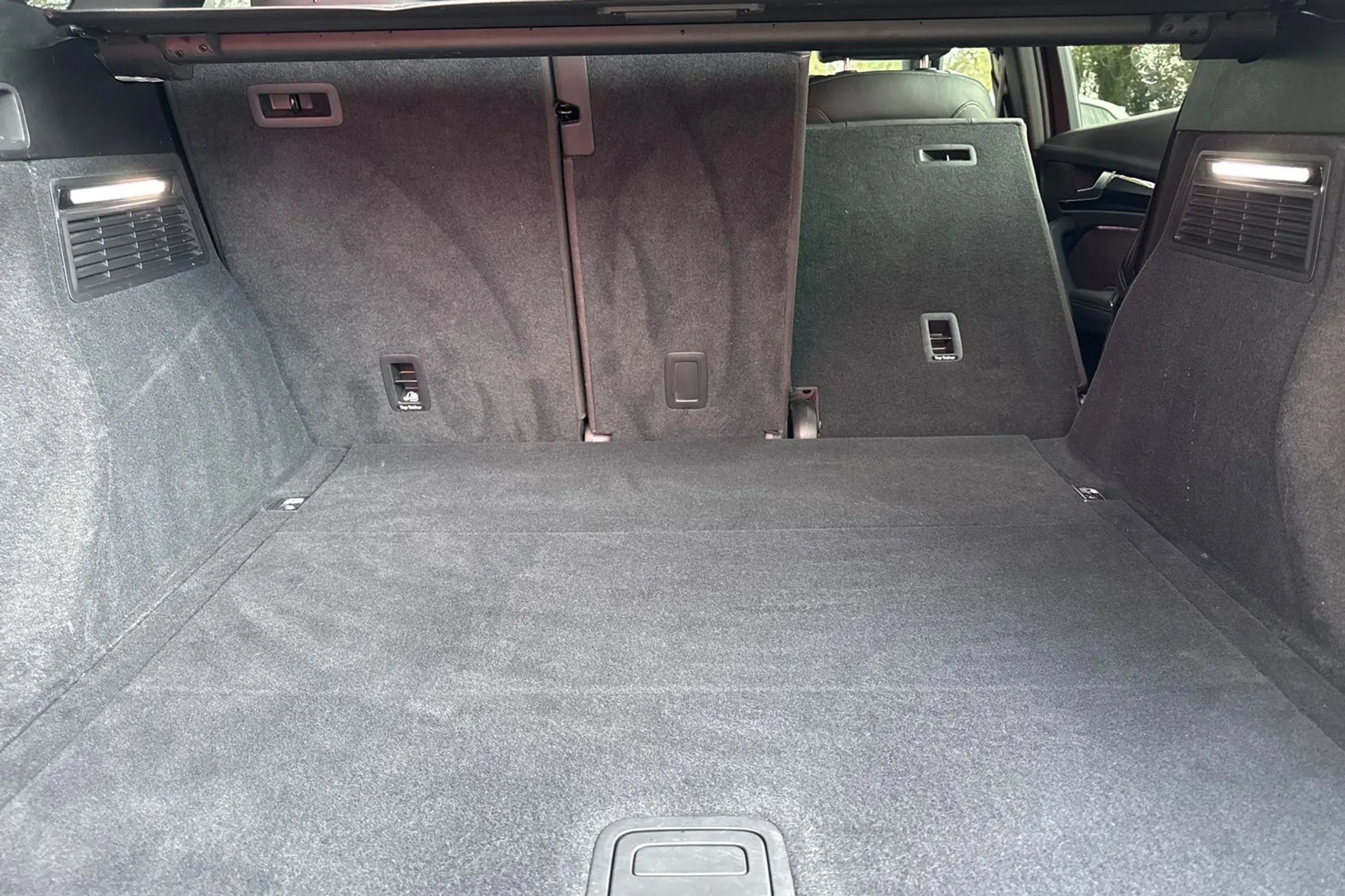 Audi Q5 thumbnail image number 33