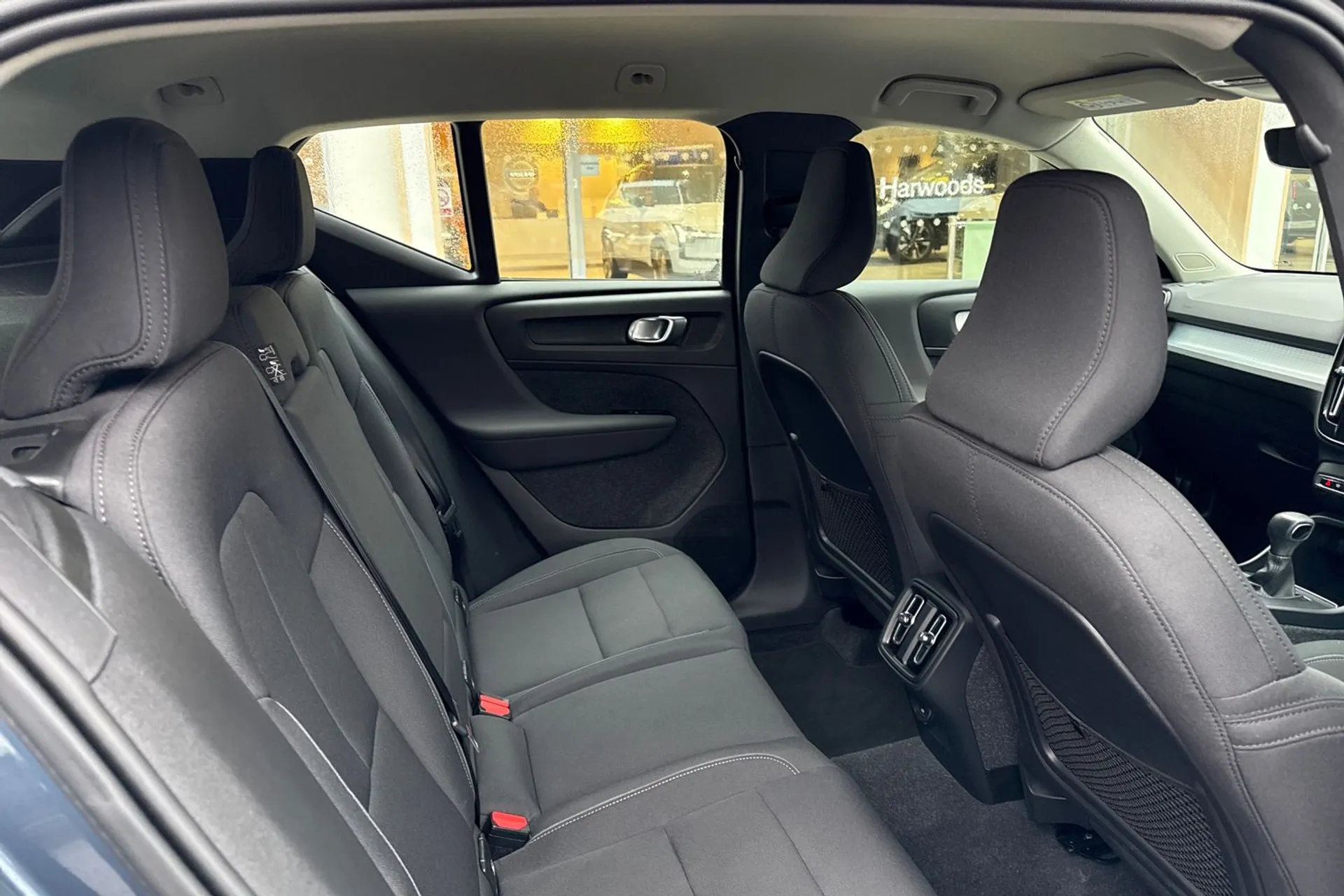 Volvo XC40 thumbnail image number 23