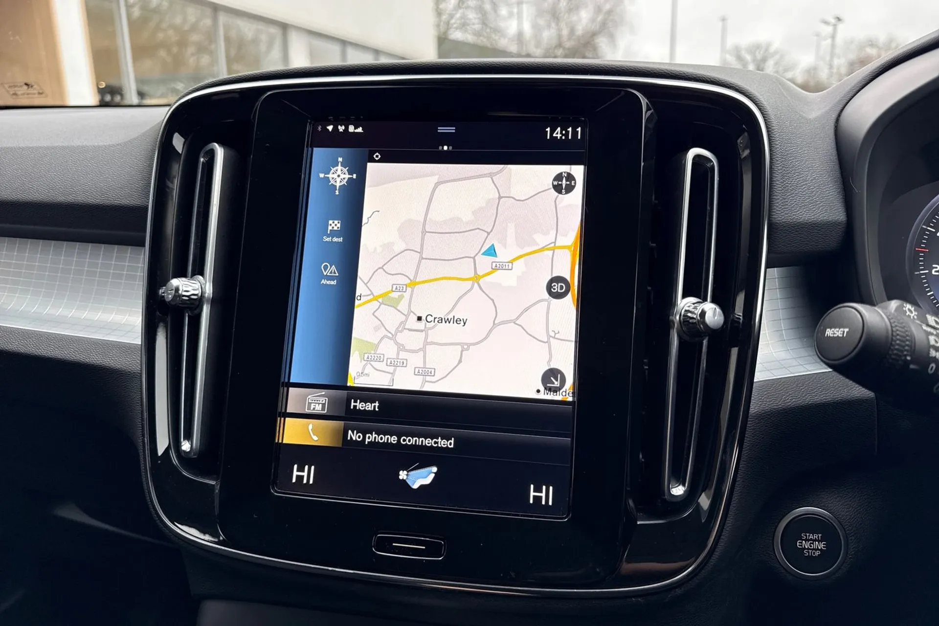 Volvo XC40 thumbnail image number 5