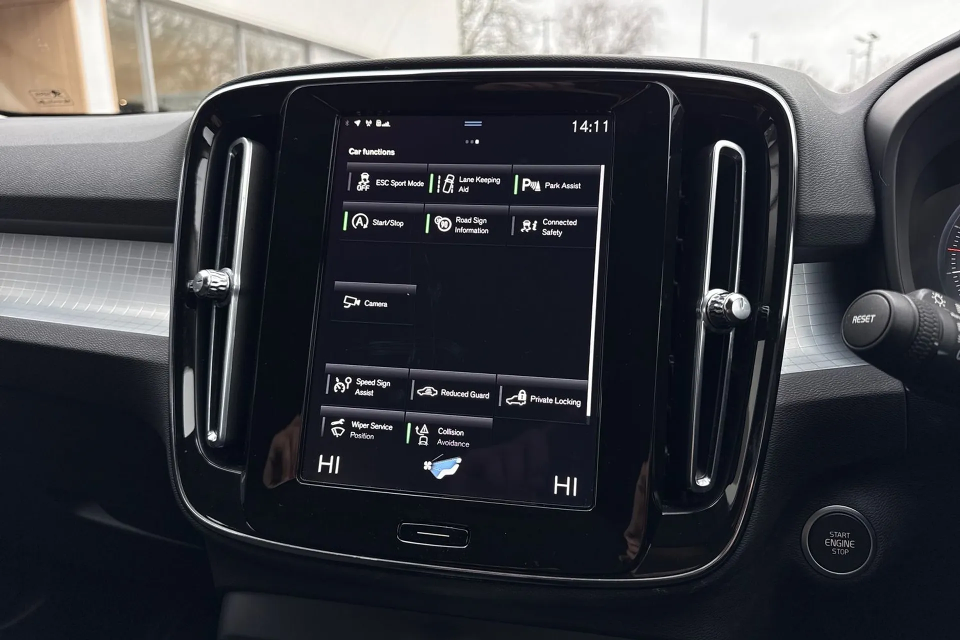 Volvo XC40 thumbnail image number 40