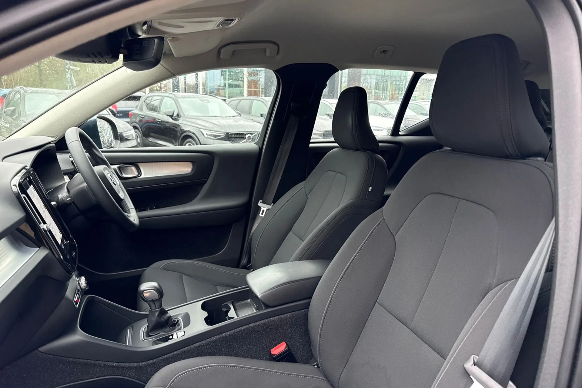 Volvo XC40 thumbnail image number 28