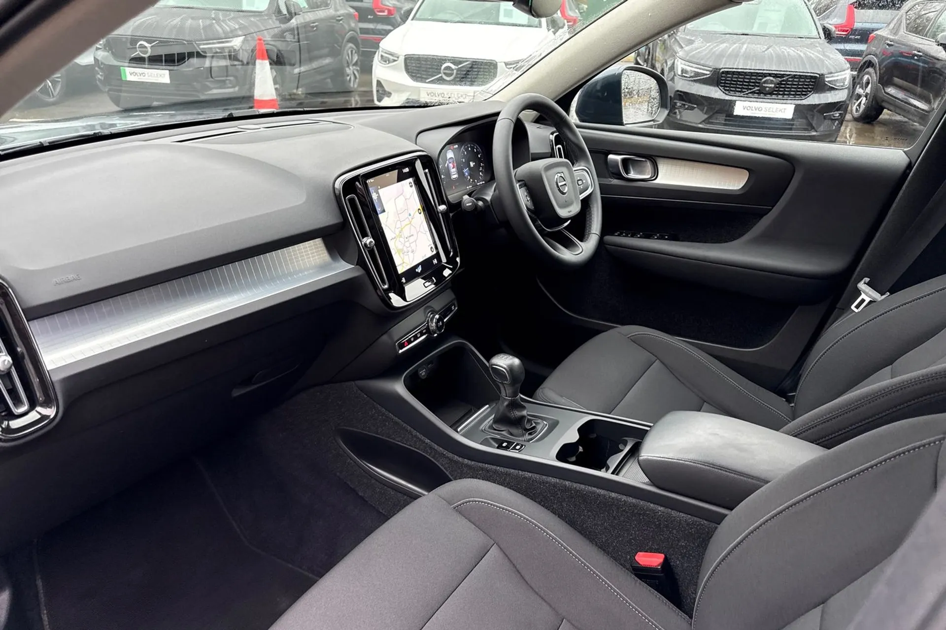 Volvo XC40 thumbnail image number 27