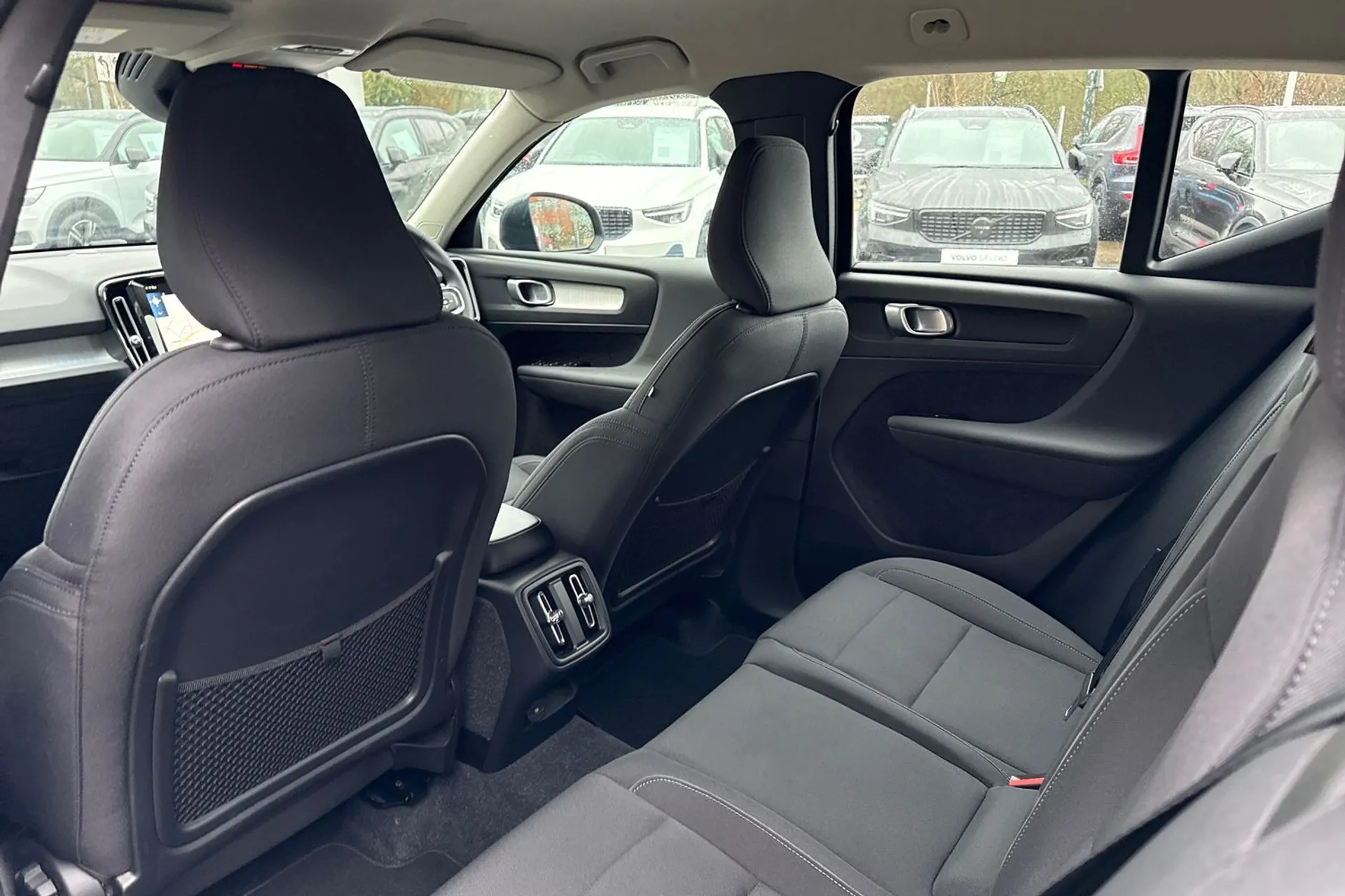 Volvo XC40 thumbnail image number 31