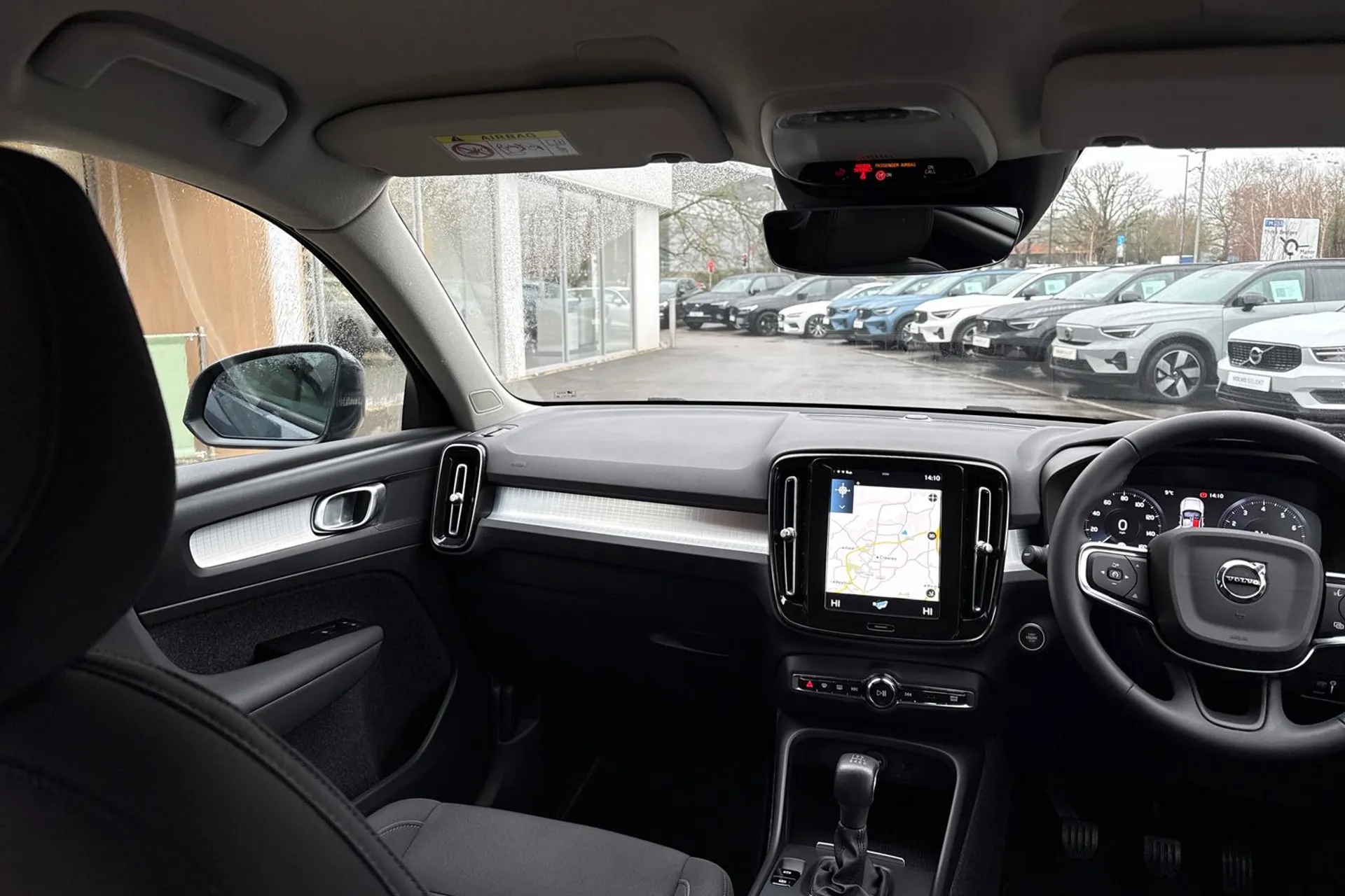 Volvo XC40 thumbnail image number 32