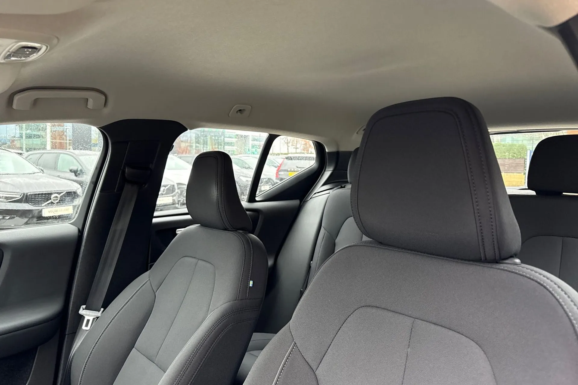 Volvo XC40 thumbnail image number 29