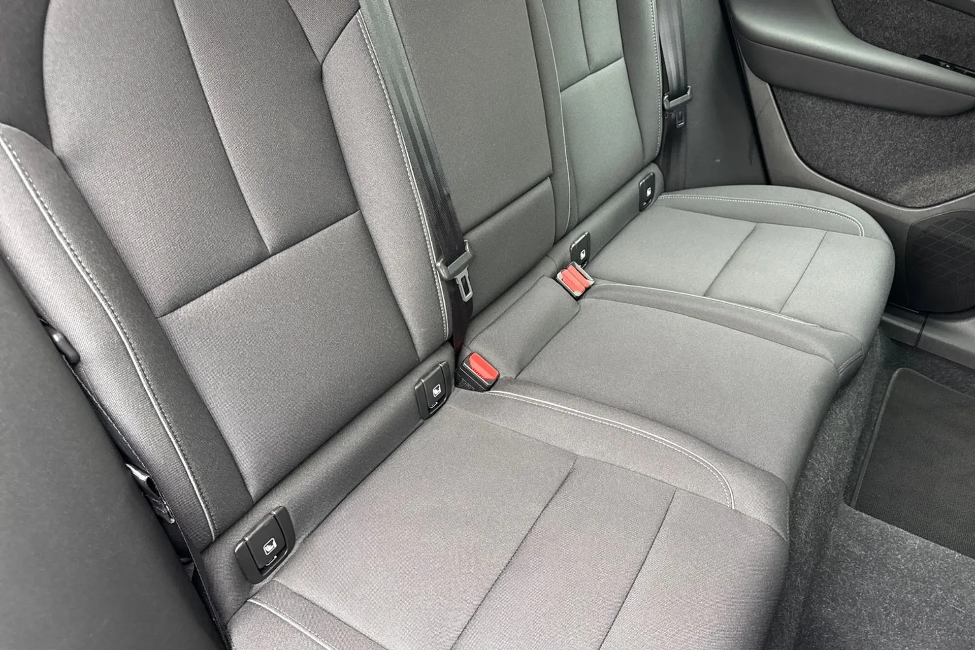 Volvo XC40 thumbnail image number 25