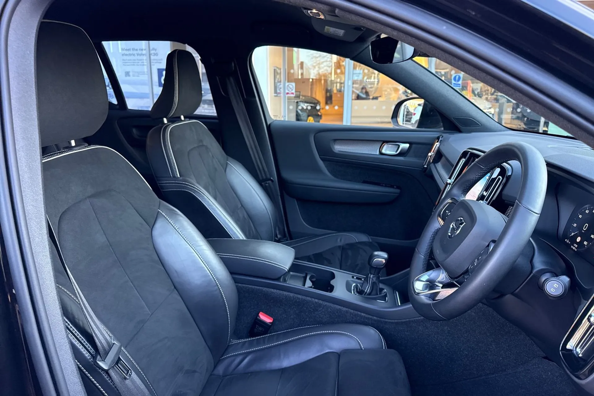 Volvo XC40 thumbnail image number 26