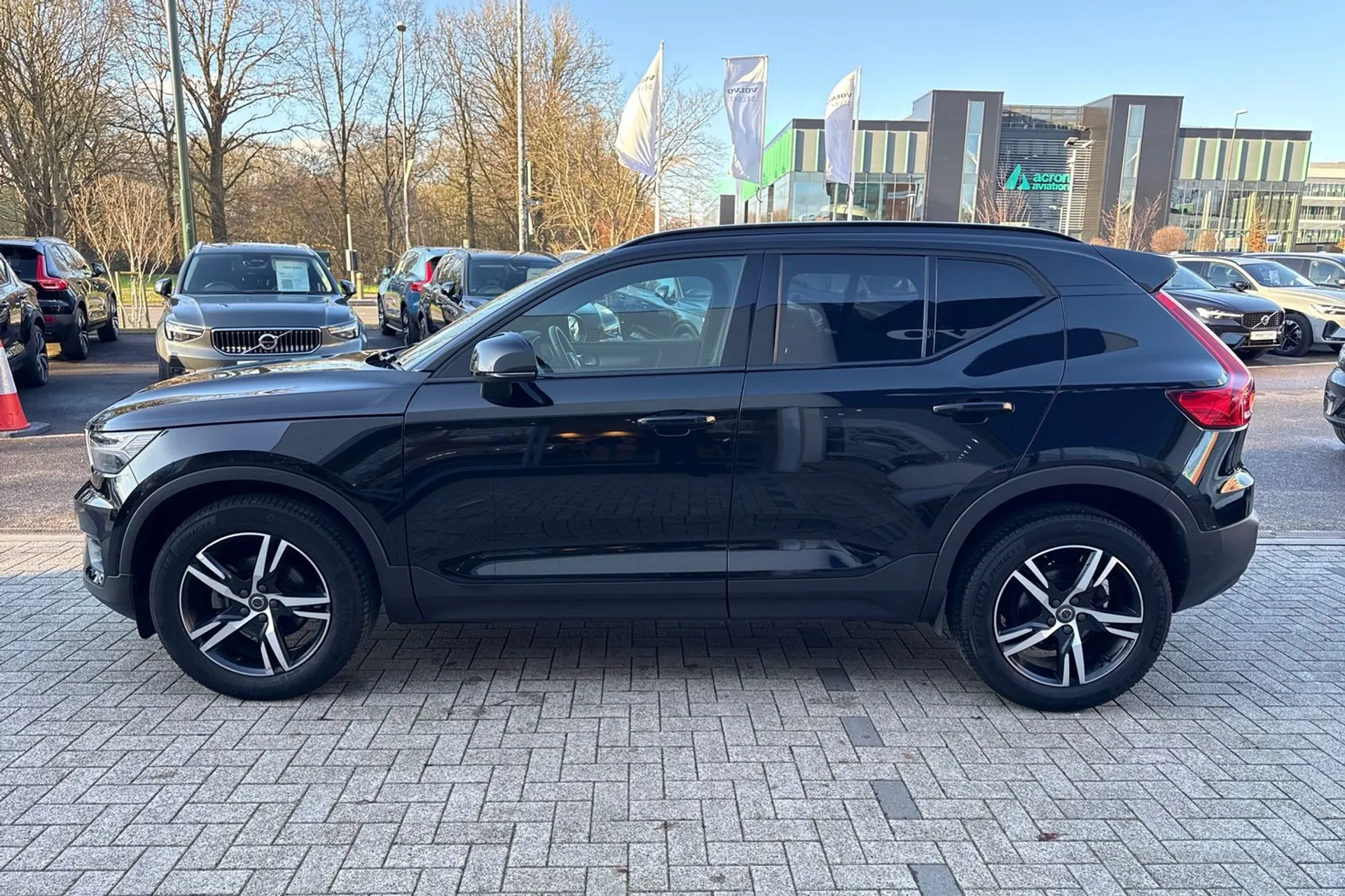 Volvo XC40 thumbnail image number 11
