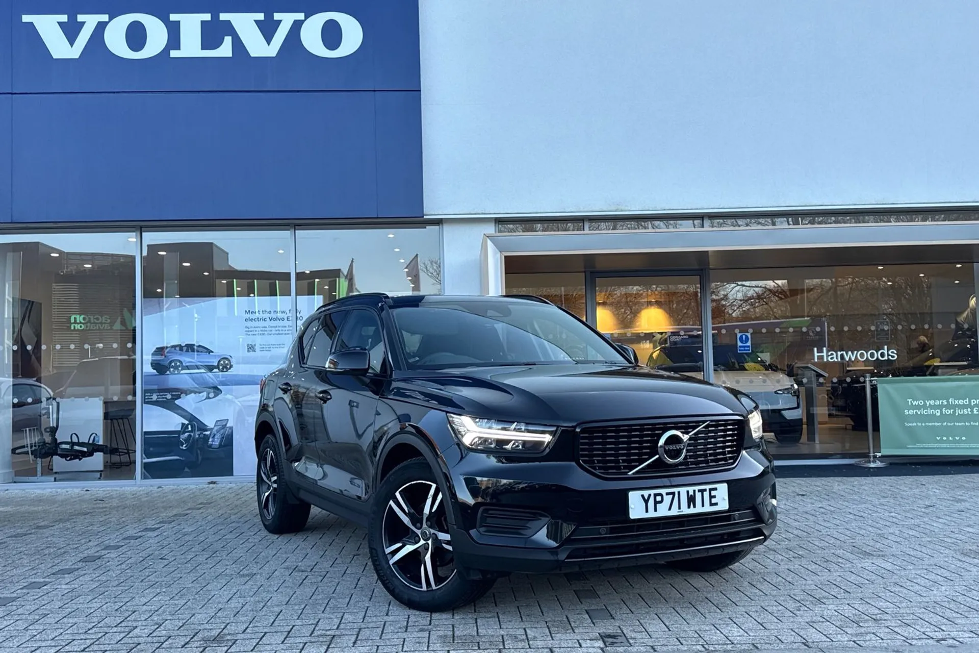 Volvo XC40 focused image