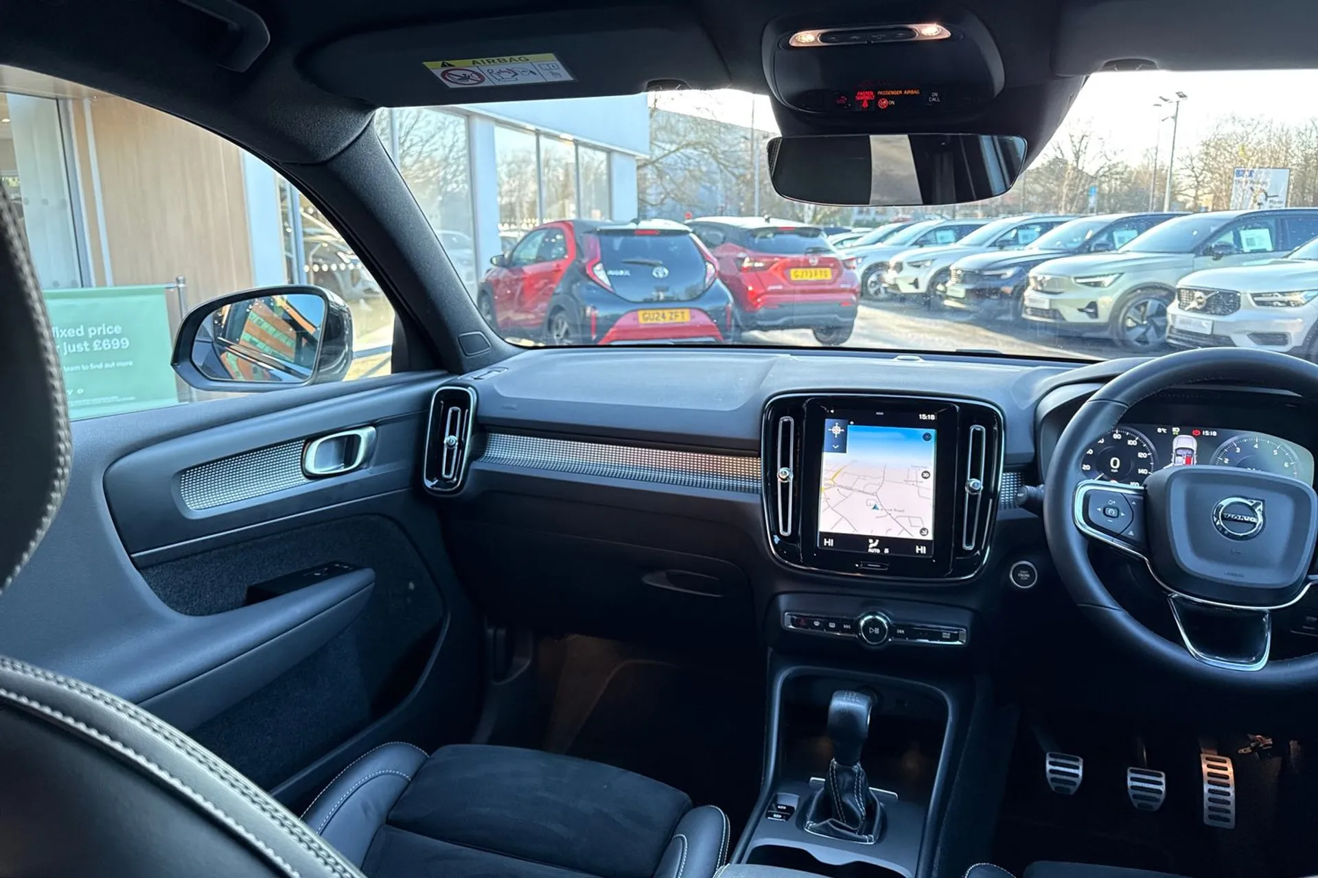 Volvo XC40 thumbnail image number 32