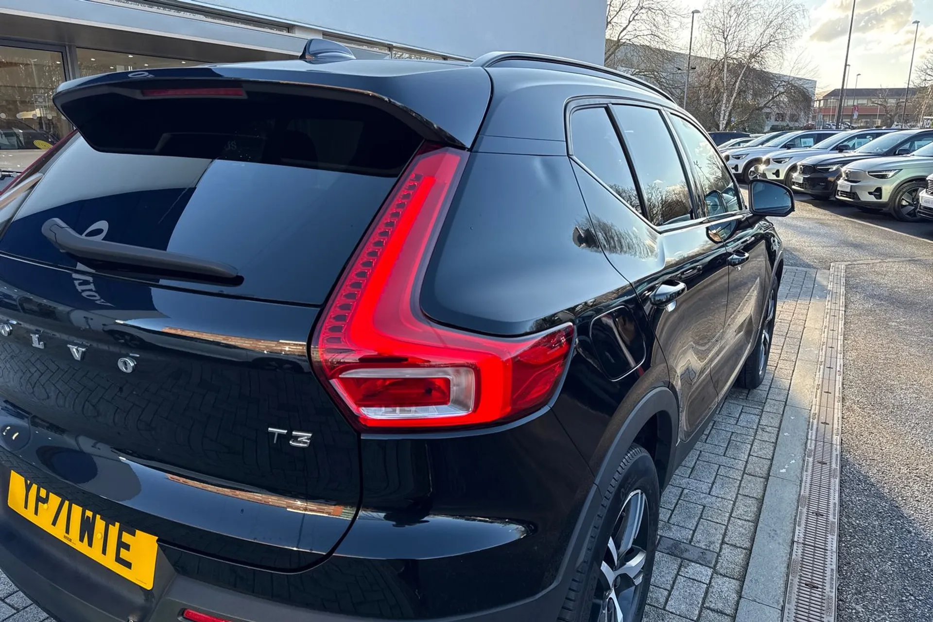 Volvo XC40 thumbnail image number 15