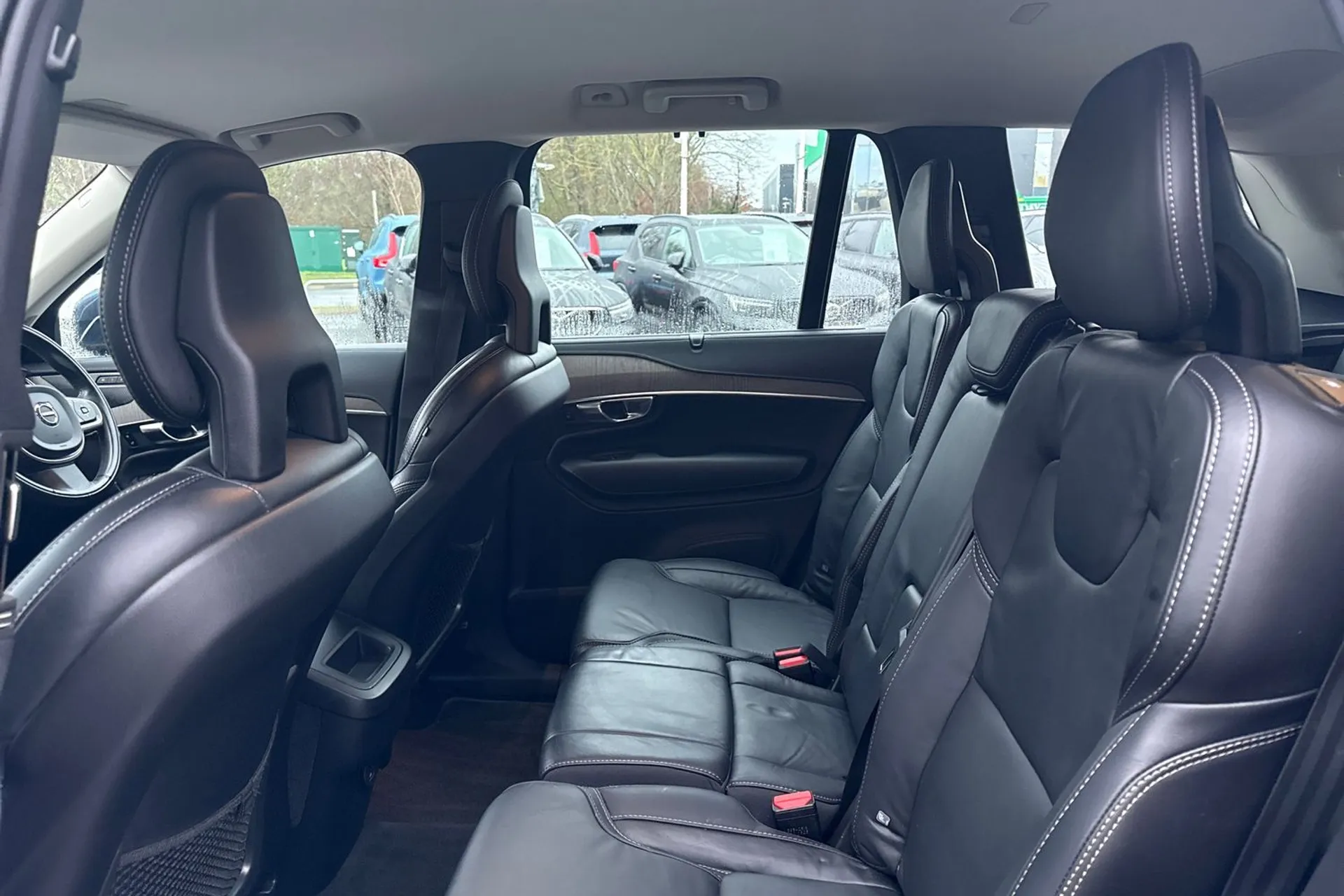 Volvo XC90 thumbnail image number 30