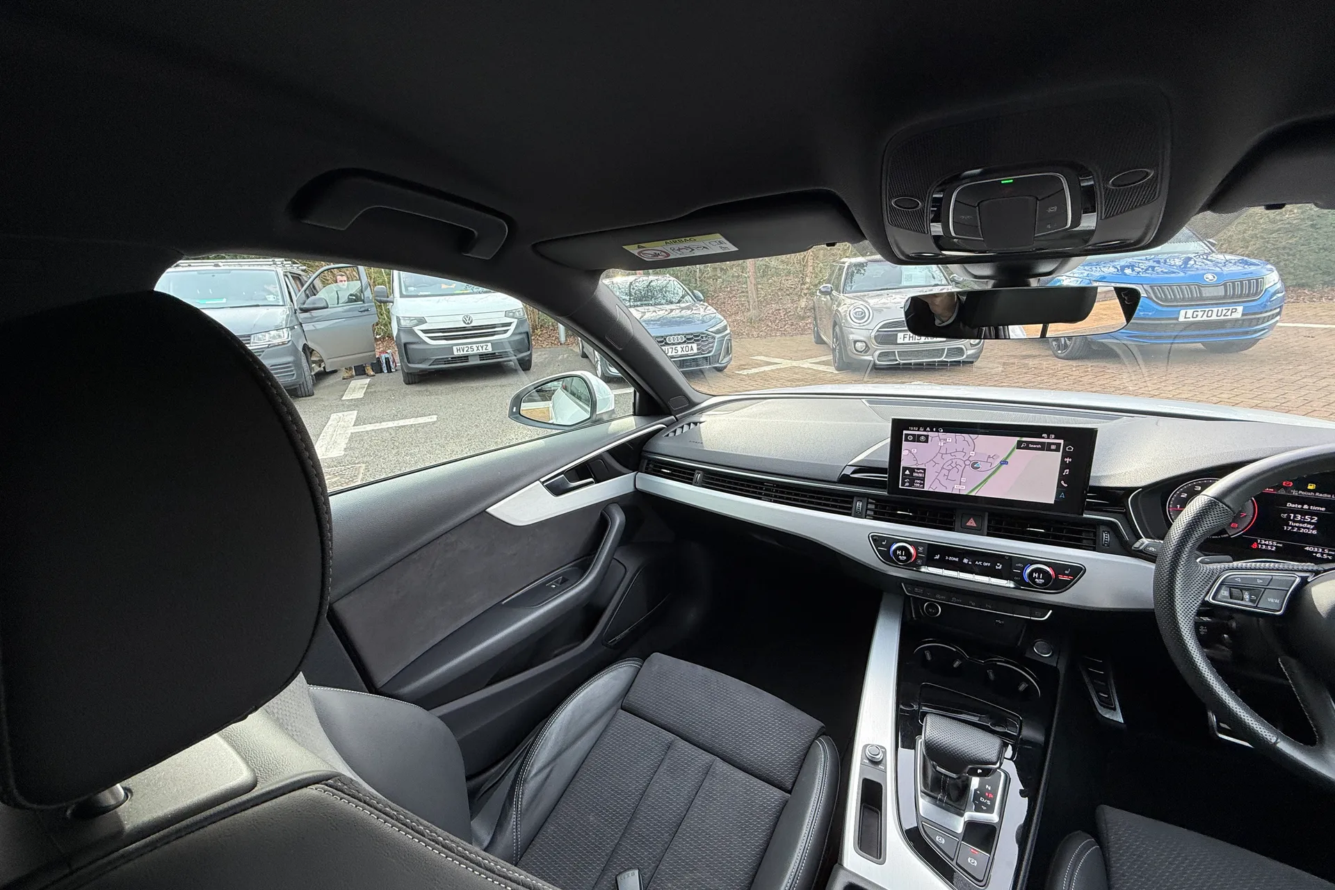 Audi A4 thumbnail image number 32