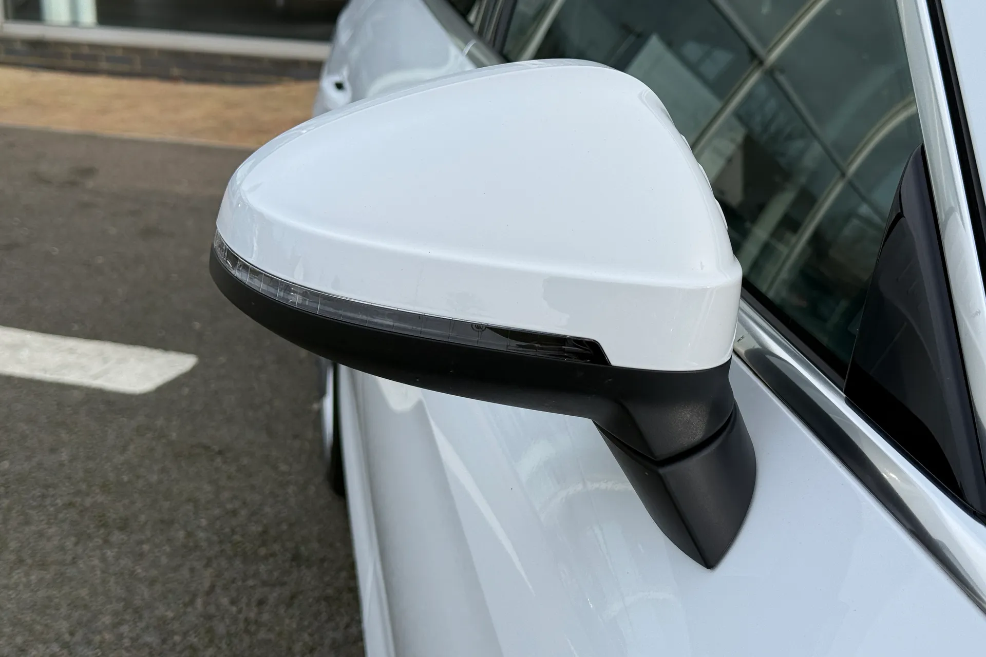 Audi A4 thumbnail image number 8