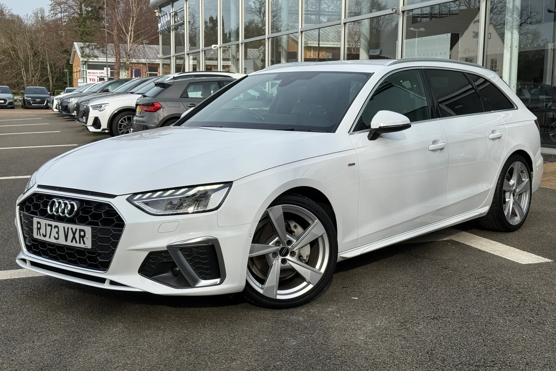 Audi A4 thumbnail image number 51