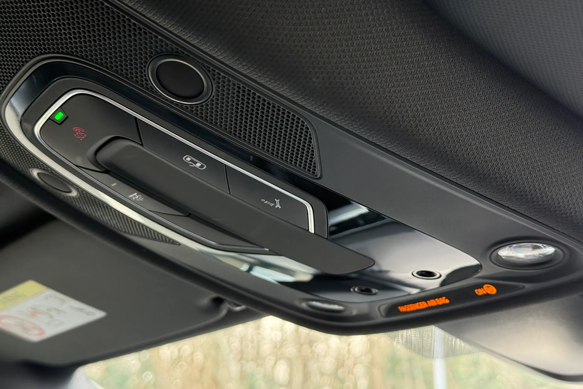 Audi A4 thumbnail image number 11