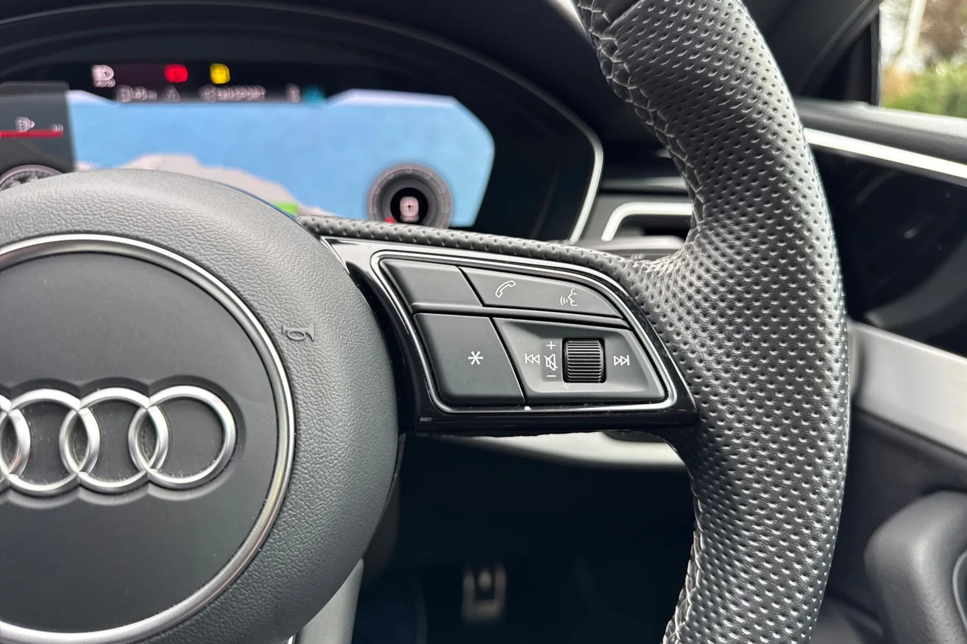 Audi A5 thumbnail image number 43