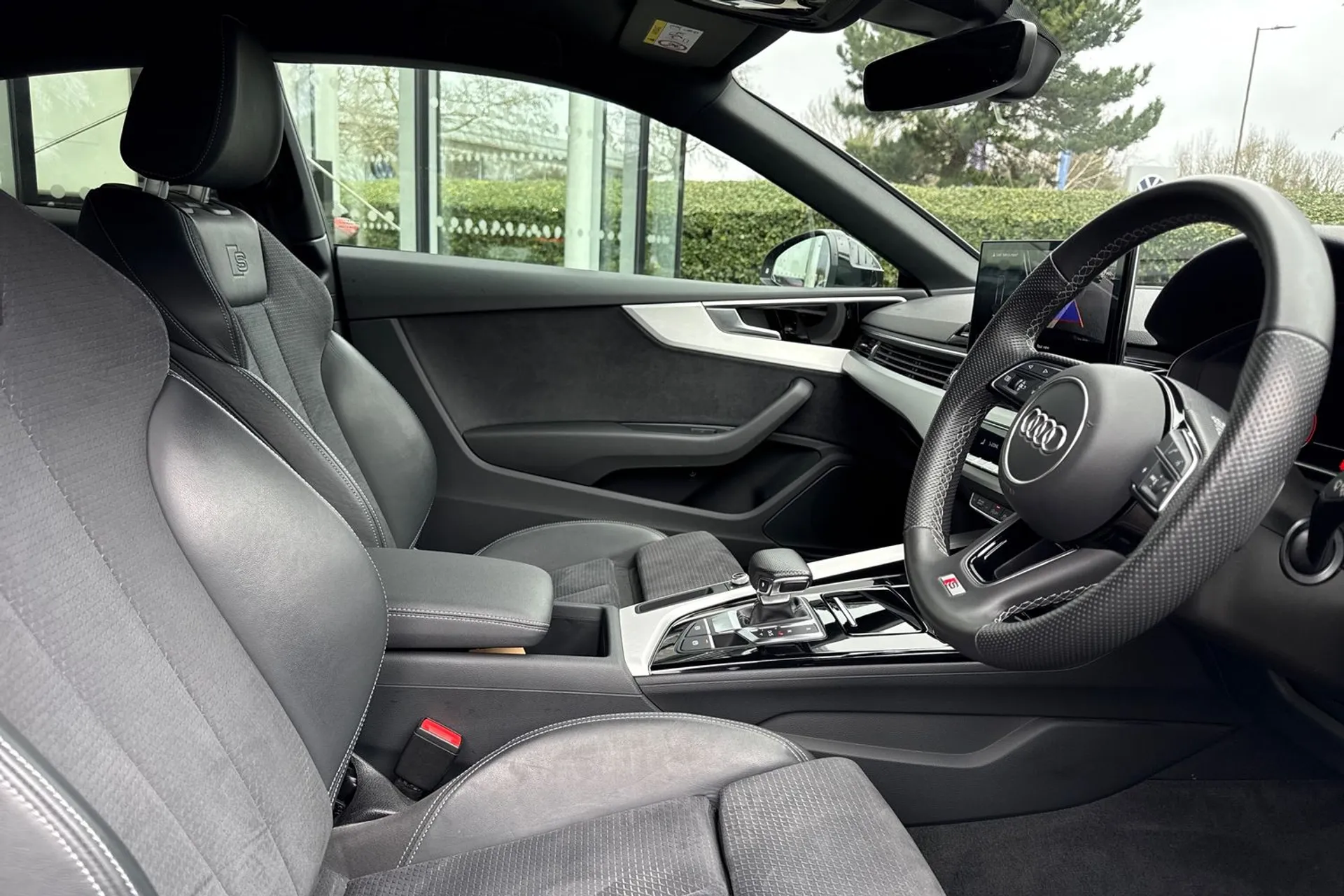 Audi A5 thumbnail image number 44