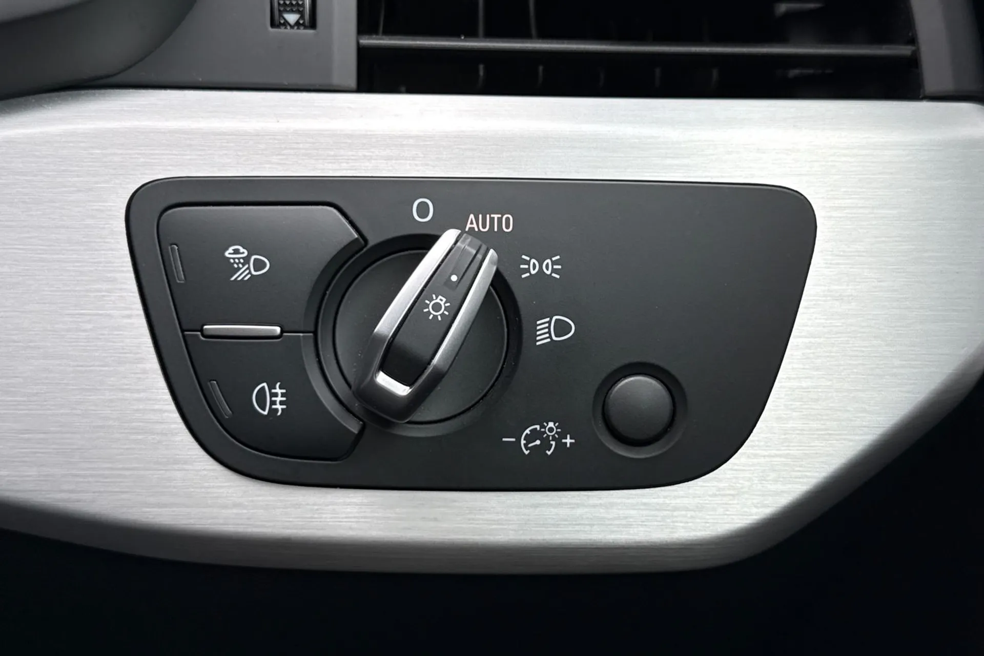 Audi A5 thumbnail image number 33