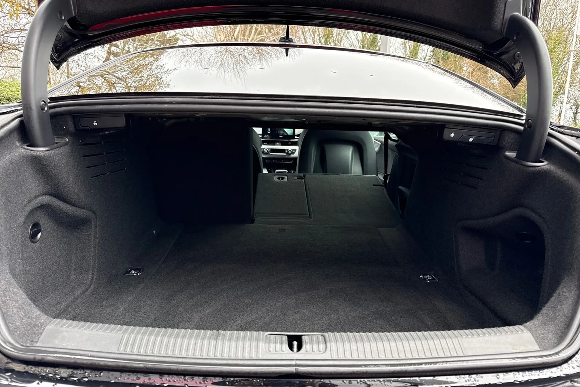 Audi A5 thumbnail image number 35