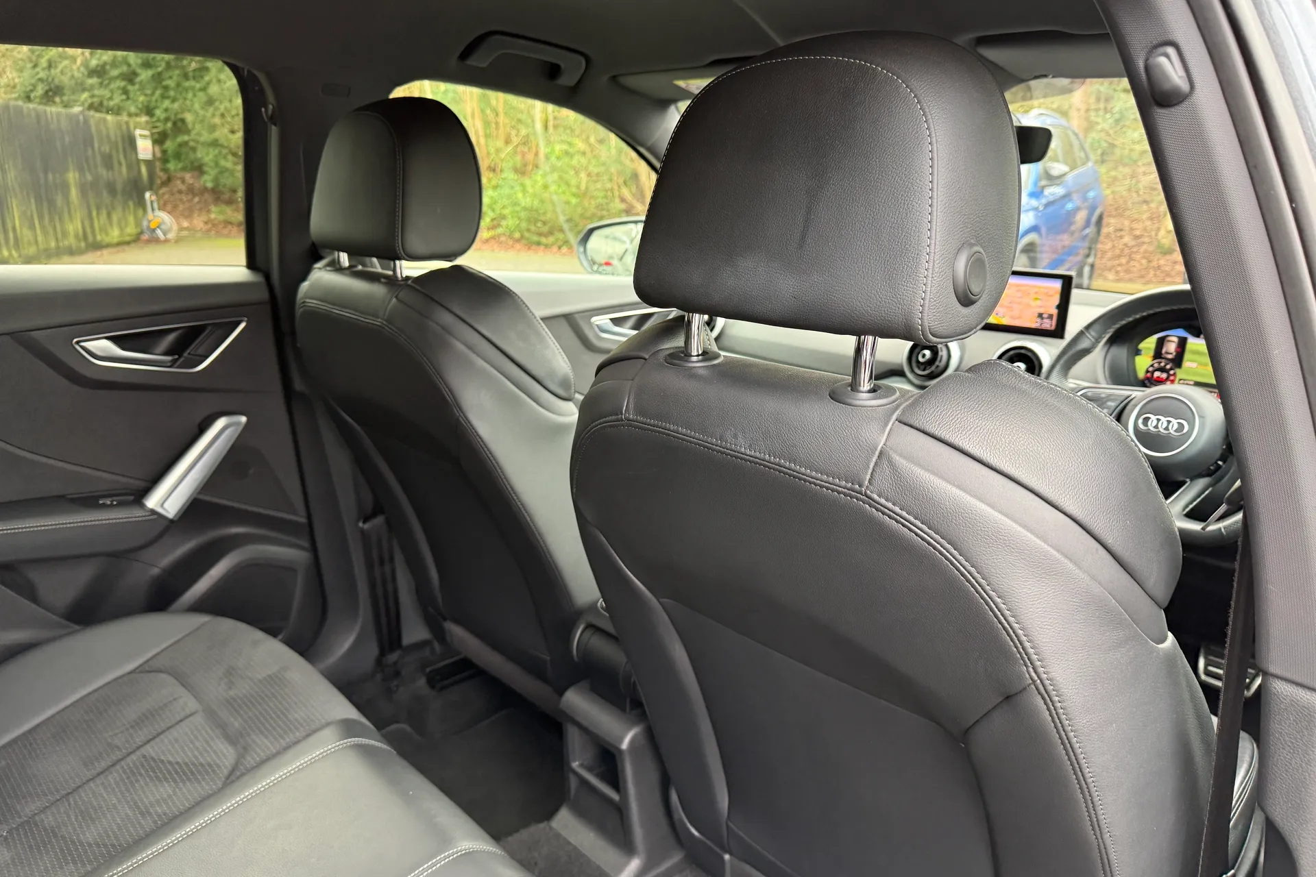 Audi Q2 thumbnail image number 32