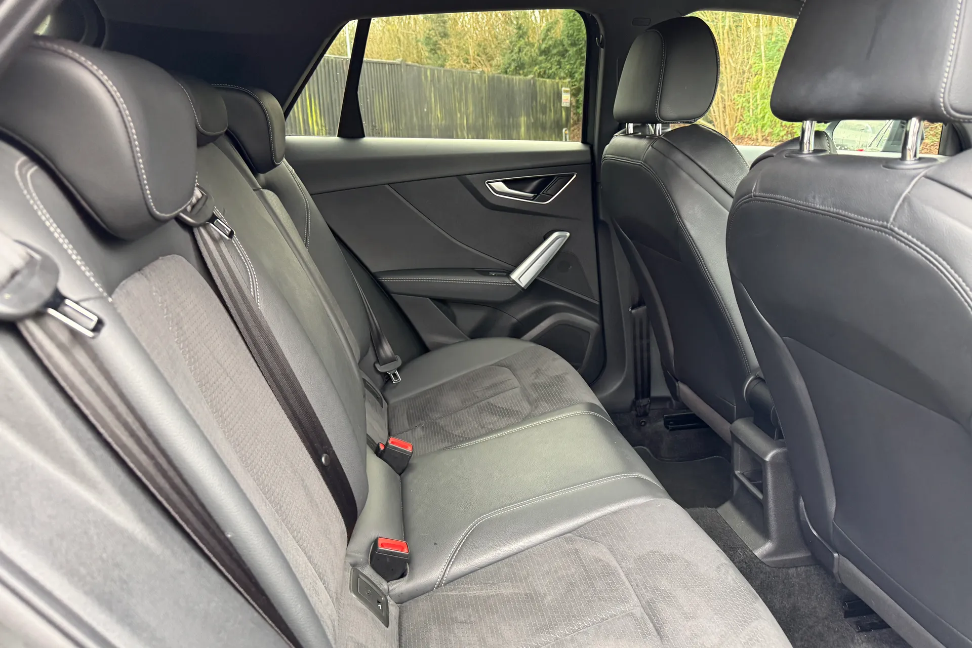 Audi Q2 thumbnail image number 31